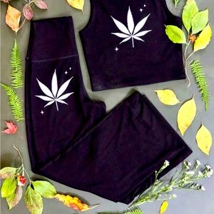 Purusha people Sacred Leaf PANTS! Labeled as a xs, fits like a medium!
